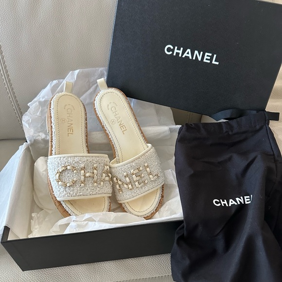 CHANEL Women's White and Cream Slide Sandals - Picture 7 of 7